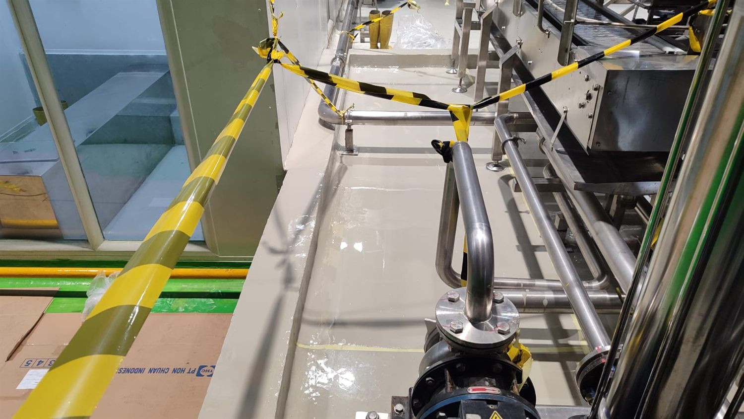 Aplikasi epoxy & finishing