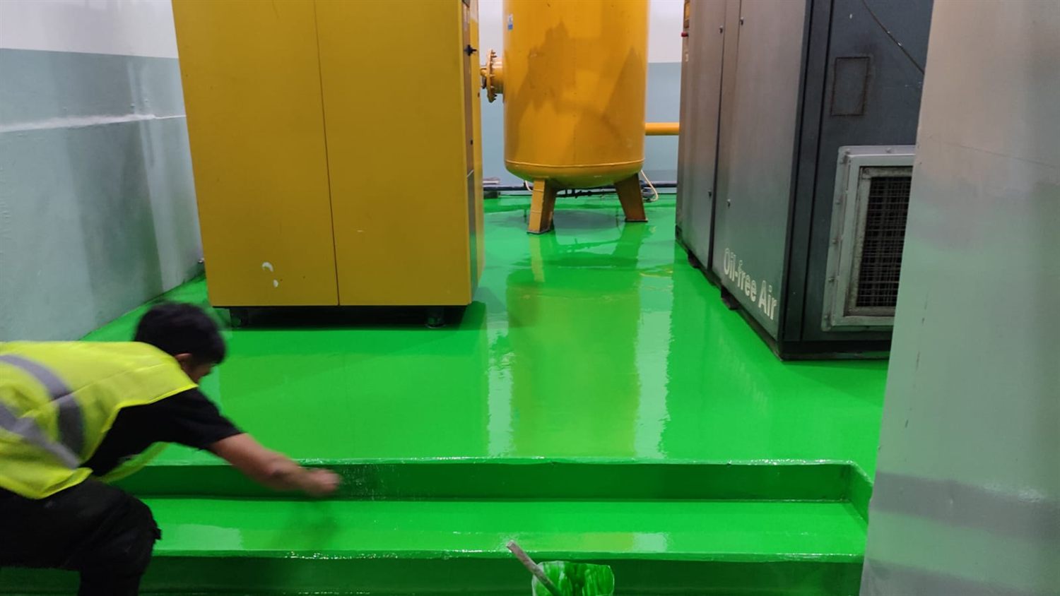 Aplikasi epoxy & finishing